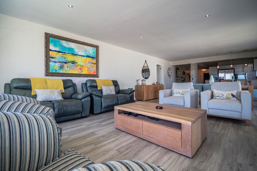 3 Bedroom Property for Sale in Summerstrand Eastern Cape